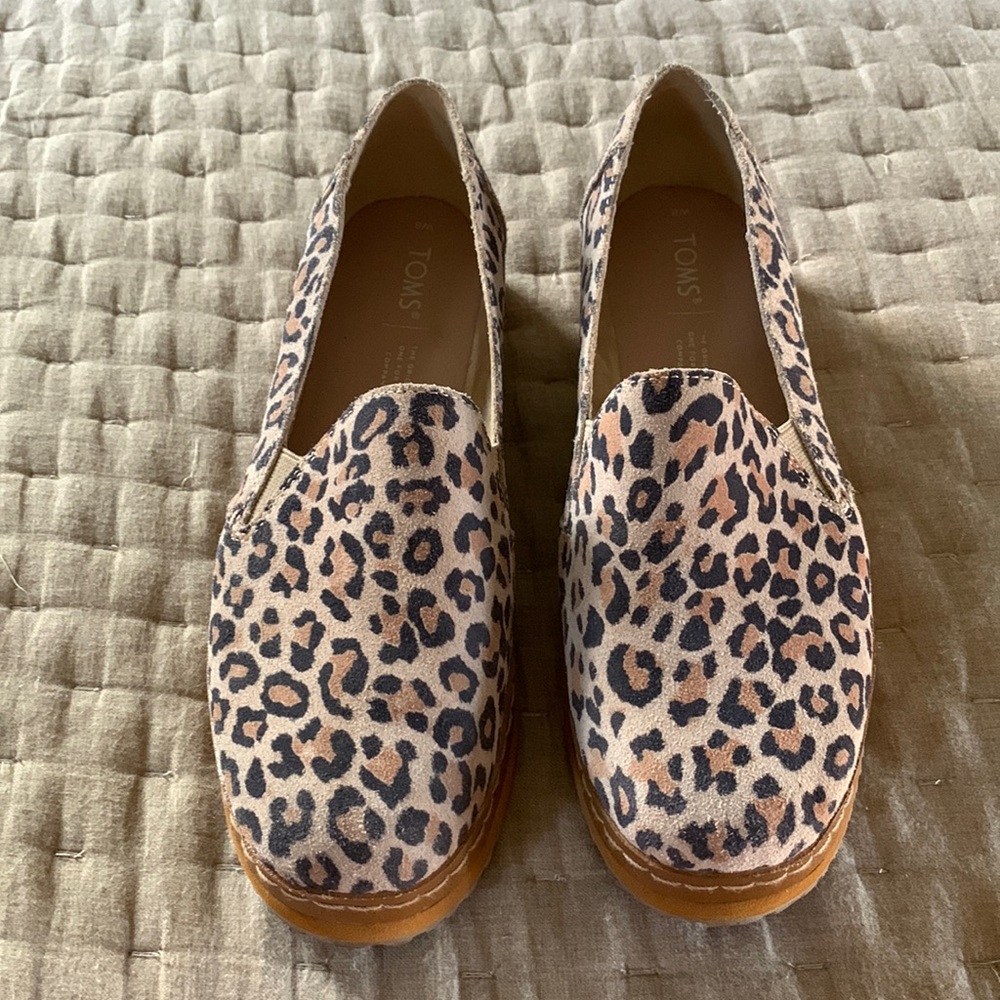 TOMS Palma Leather Leopard Slip Ons